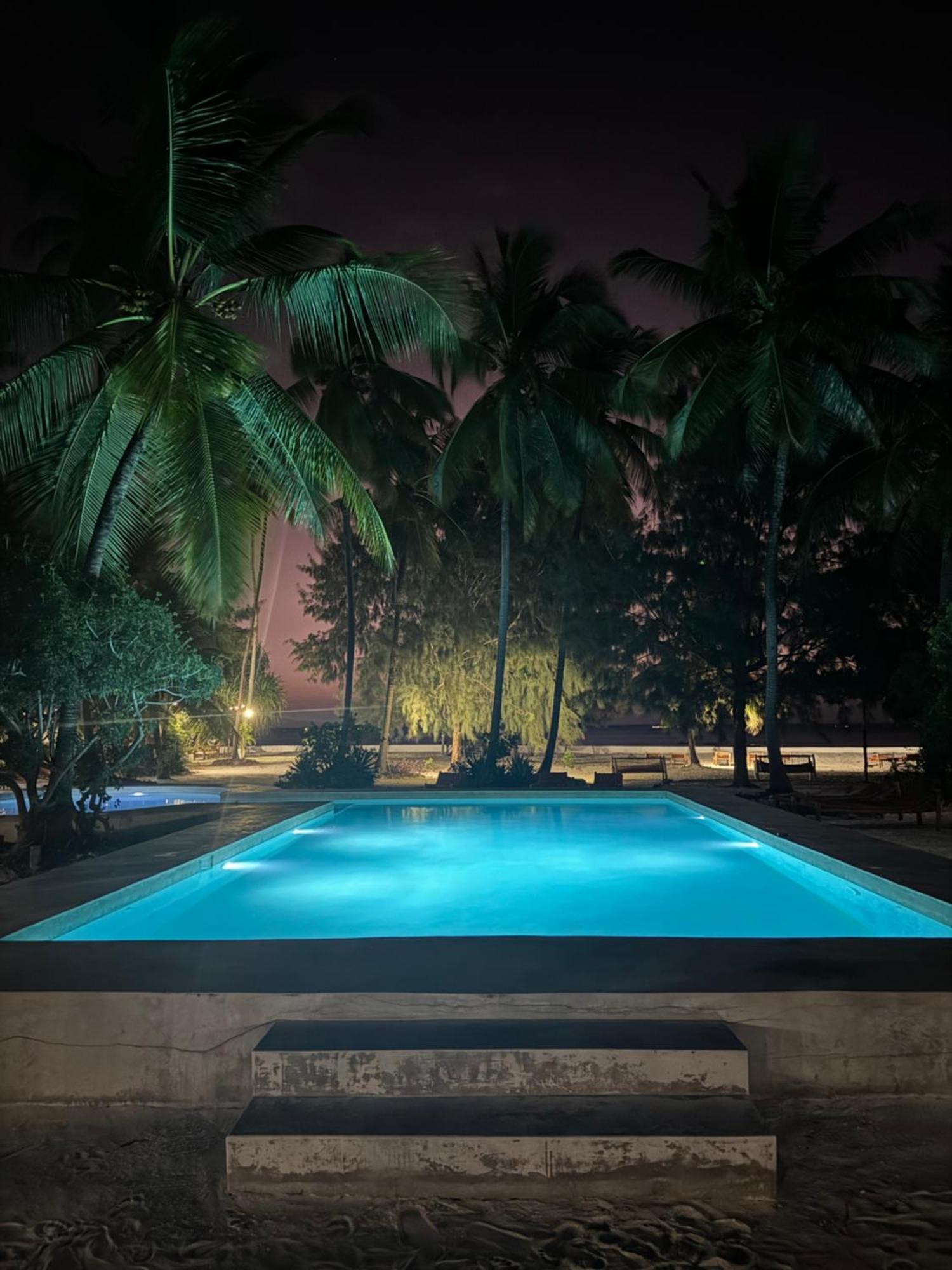 Bahati Sunset Bungalows Michamvi Buitenkant foto